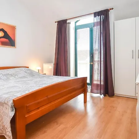 Studenac Apartamento