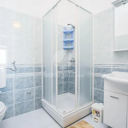 Studenac Apartament *