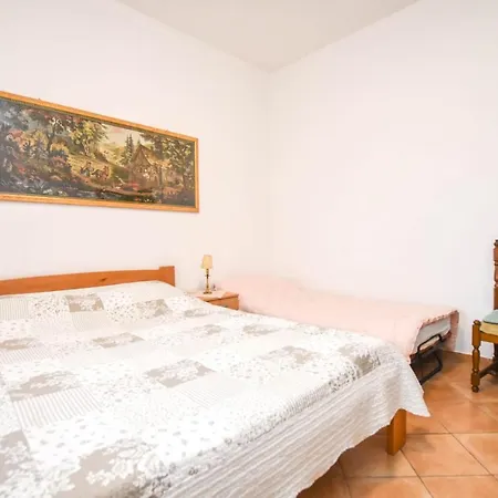 Apartment Studenac *