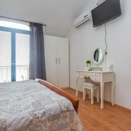 Apartment Studenac