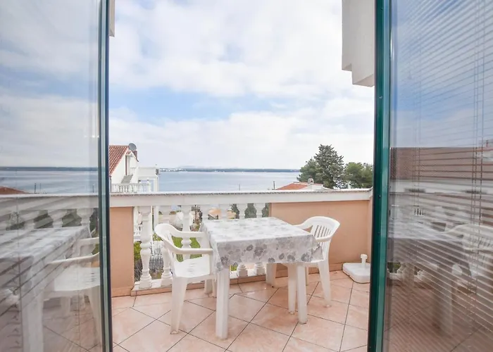 Apartamento Studenac Tkon